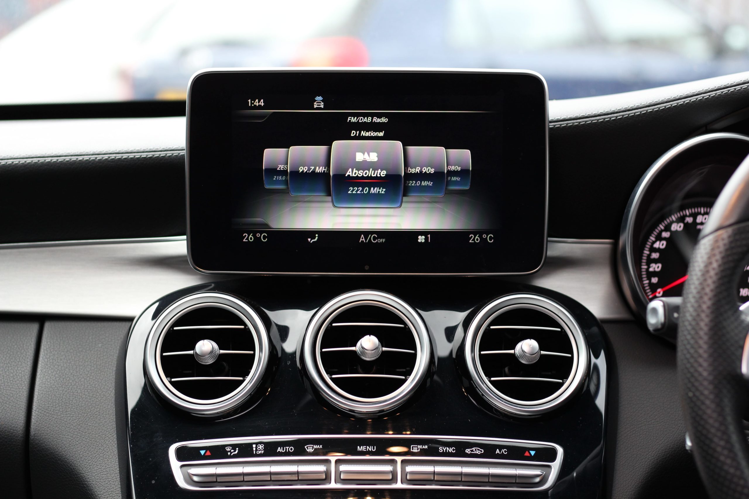 2015 (65) Mercedes-Benz C Class 2.1 C250d AMG Line (s/s) 4dr PREMIUM PLUS