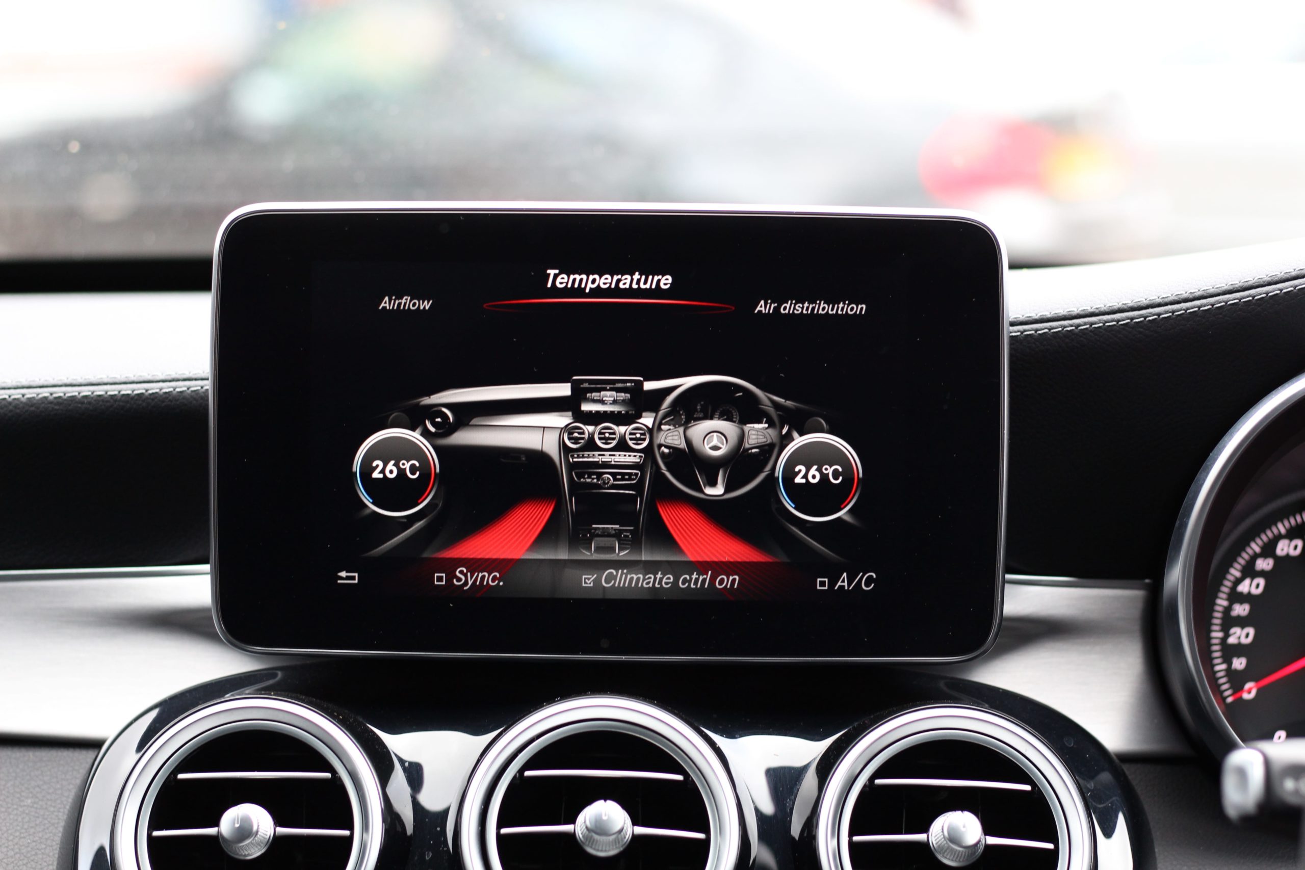 2015 (65) Mercedes-Benz C Class 2.1 C250d AMG Line (s/s) 4dr PREMIUM PLUS