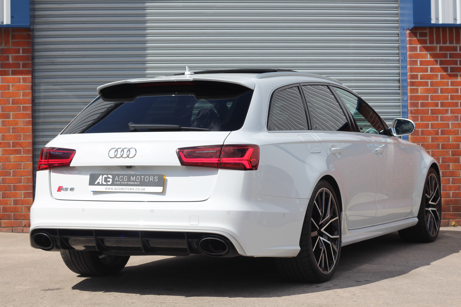 2016 (16) Audi RS6 Avant 4.0 TFSI V8 Performance Avant Tiptronic ...