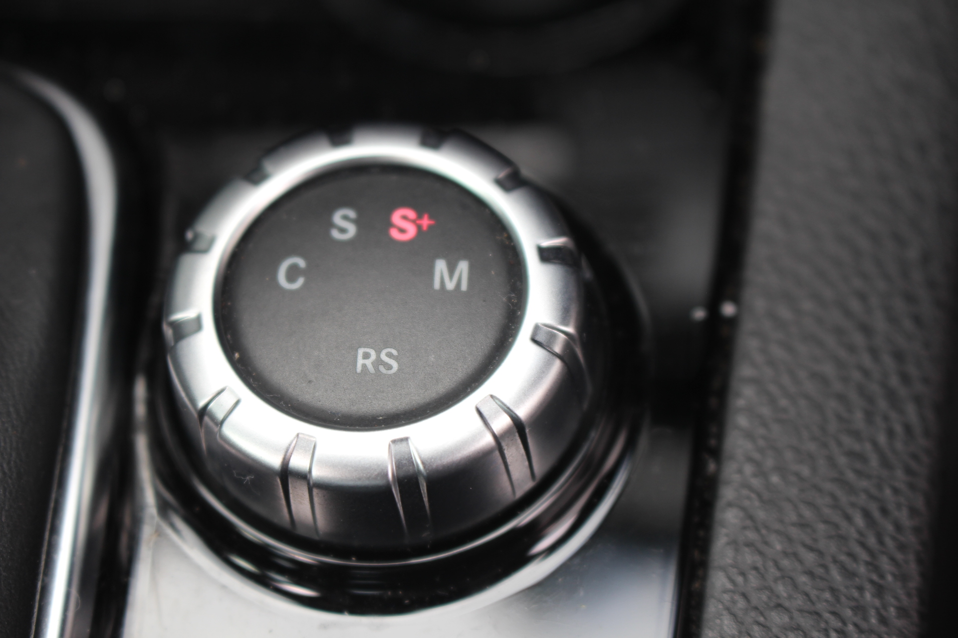 2013 Mercedes-Benz C Class 6.3 C63 AMG MCT 7S 4dr