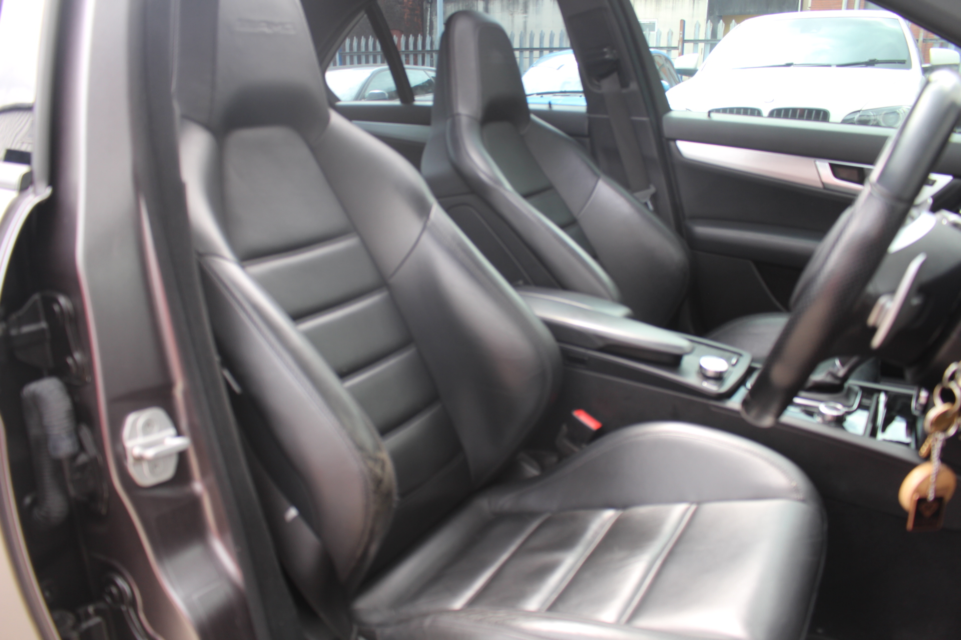 2013 Mercedes-Benz C Class 6.3 C63 AMG MCT 7S 4dr