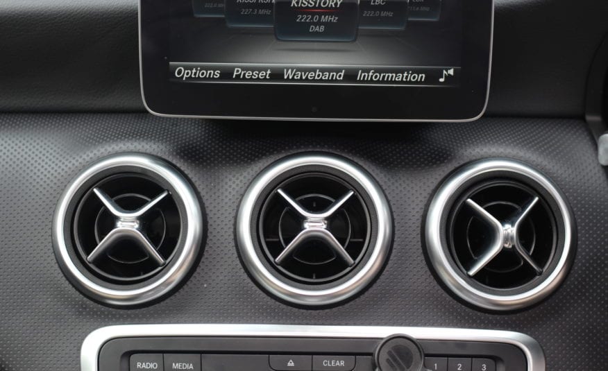2016 (16) Mercedes-Benz A Class 2.0 A45 AMG (Premium) Speedshift DCT 4MATIC (s/s