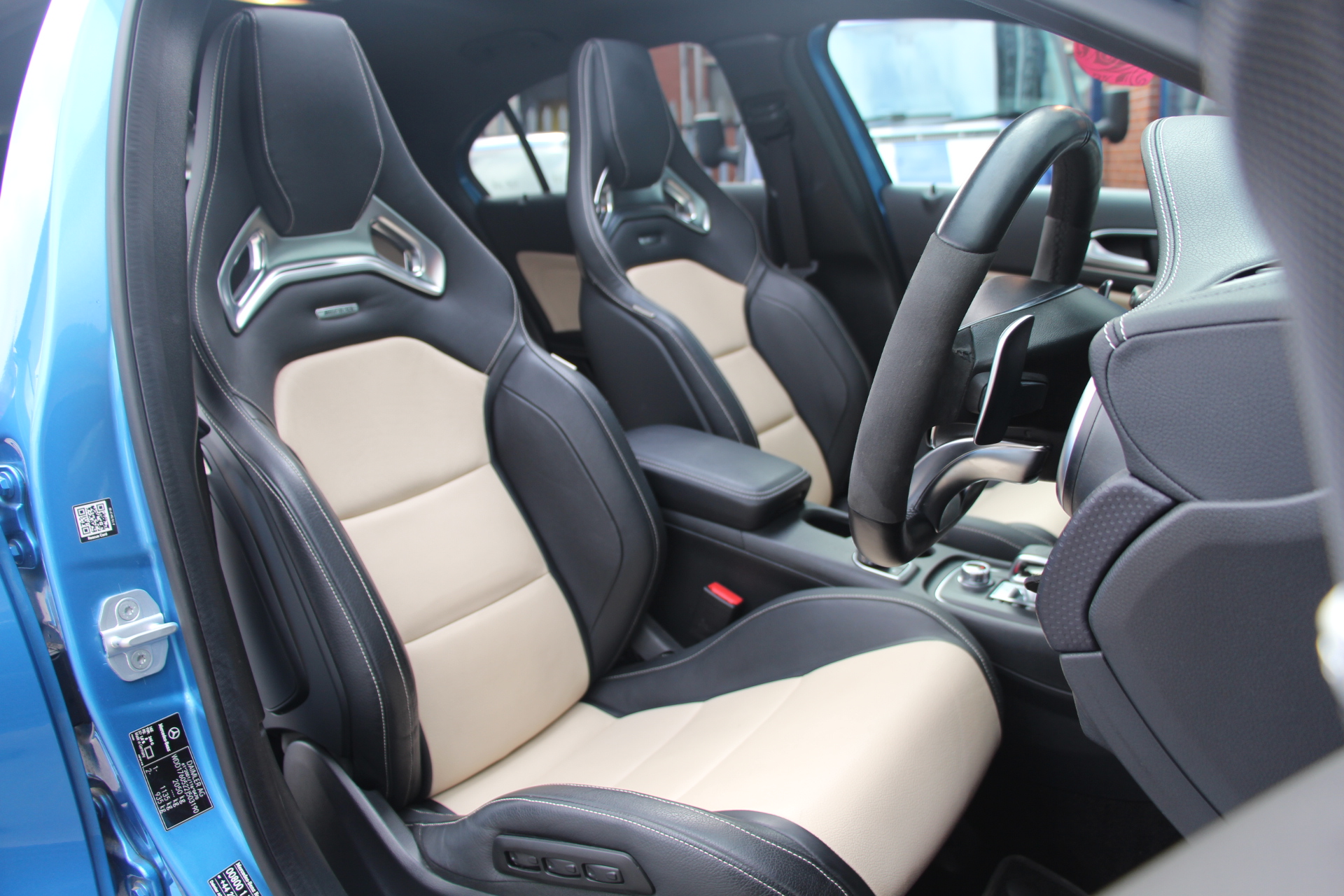 2016 (16) Mercedes-Benz A Class 2.0 A45 AMG (Premium) Speedshift DCT 4MATIC (s/s