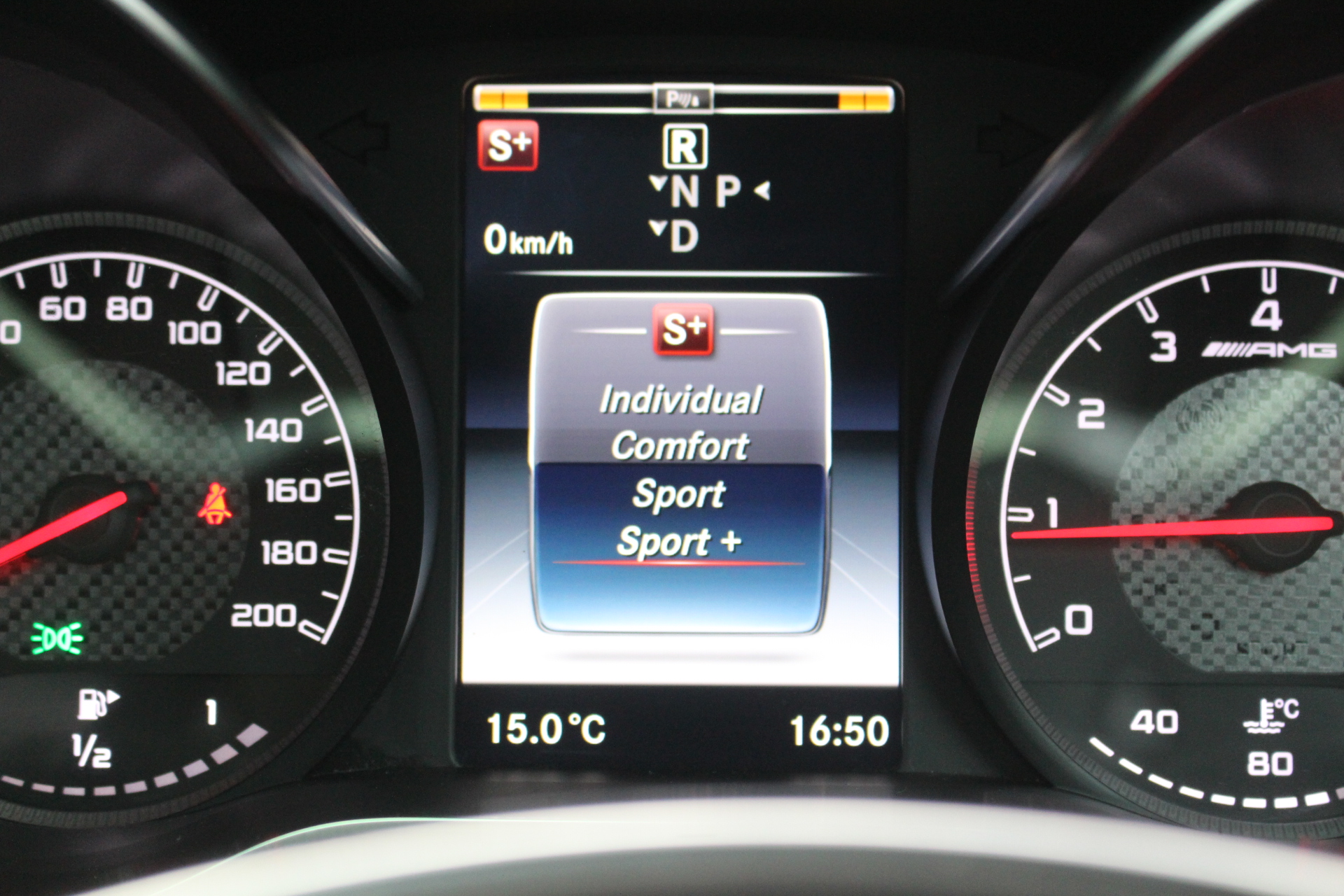 Mercedes-Benz C Class 4.0 C63 V8 BiTurbo AMG SpdS MCT (s/s) 4dr