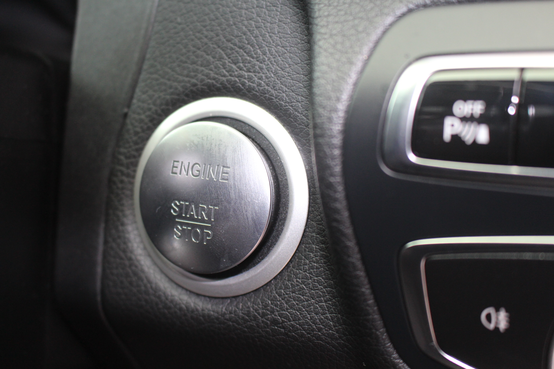 Mercedes-Benz C Class 4.0 C63 V8 BiTurbo AMG SpdS MCT (s/s) 4dr