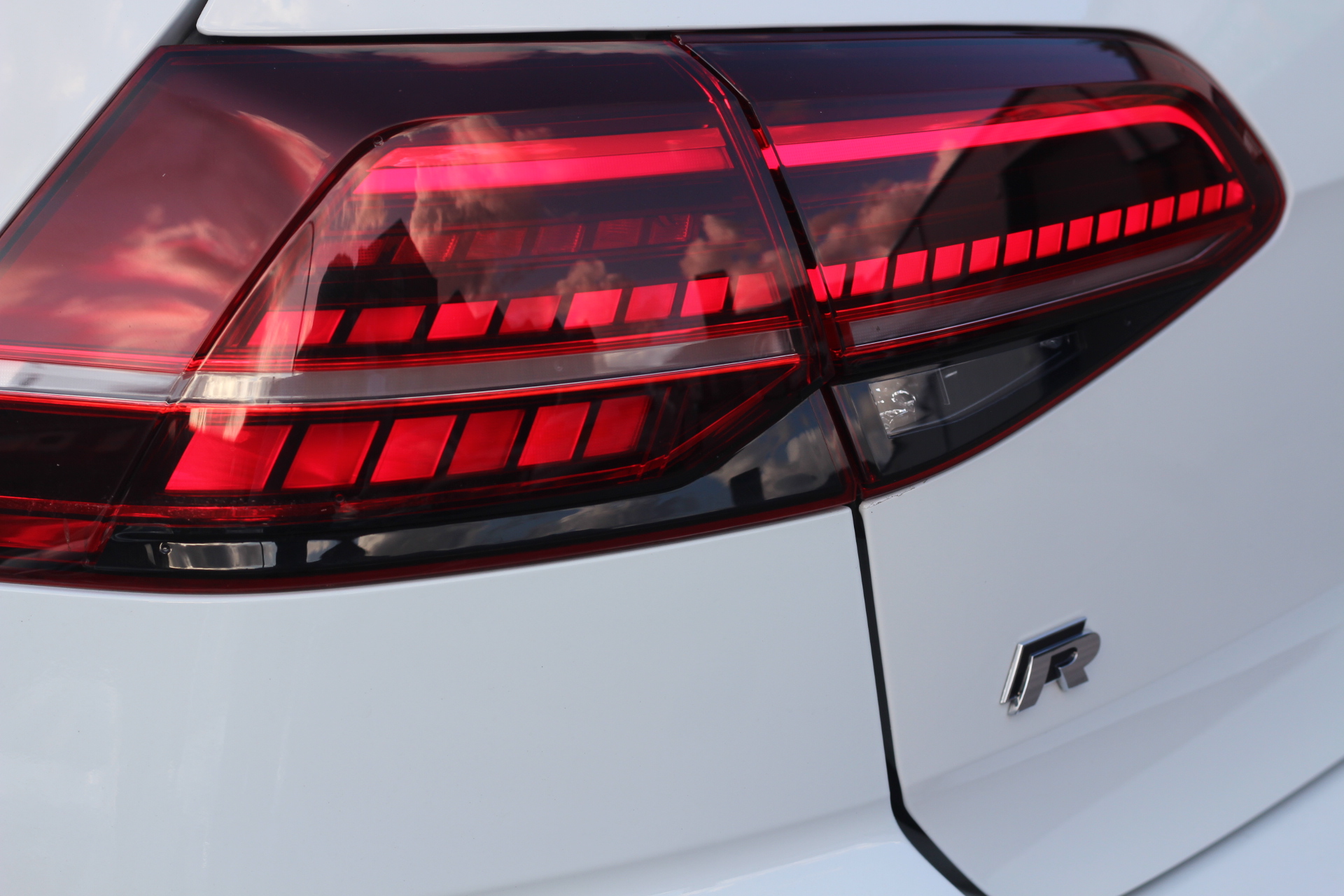 2017 (67) Volkswagen Golf 2.0 TSI ( 310ps ) 4Motion BMT ( s/s ) DSG 2017.5MY R