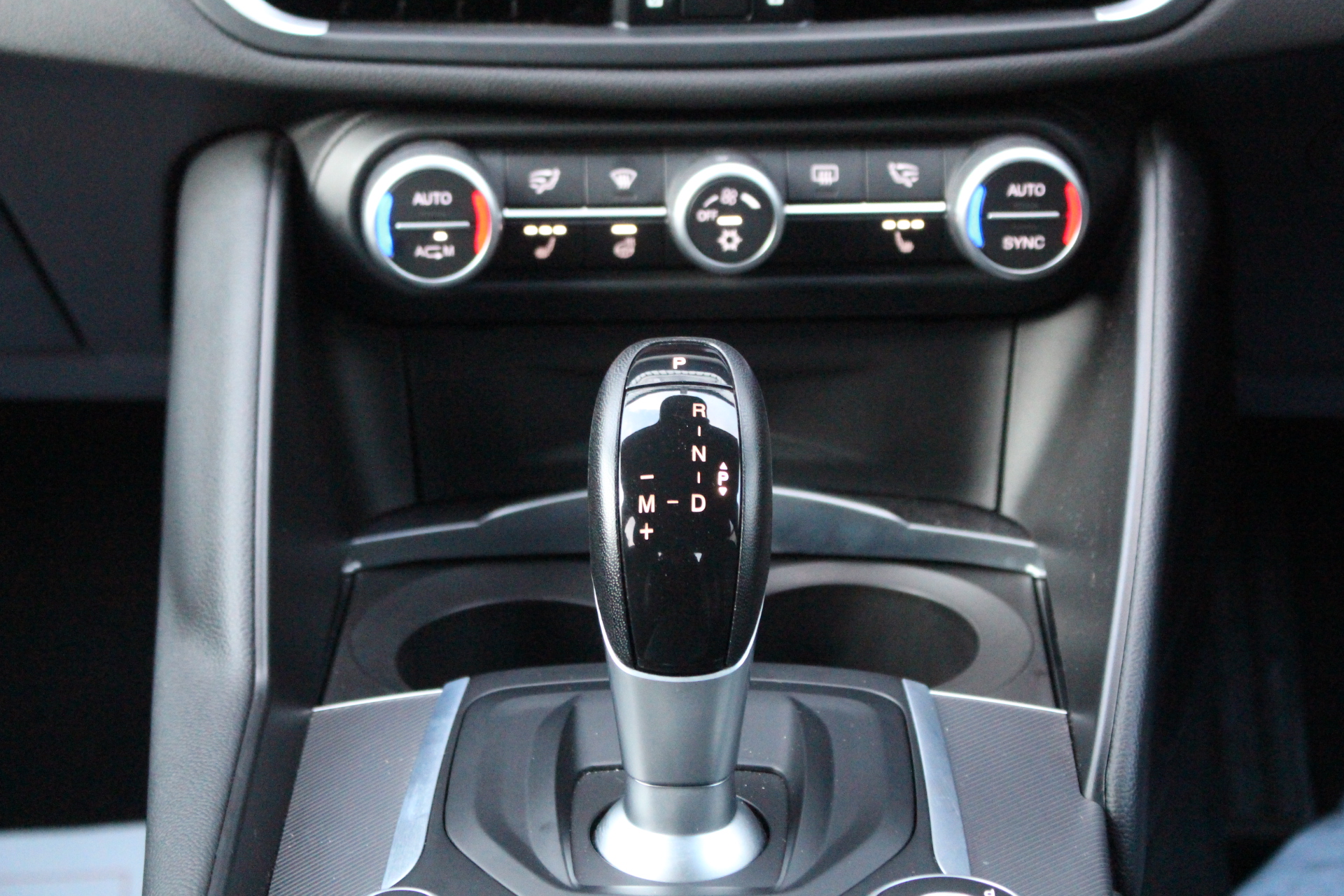 2017 (67) Alfa Romeo Giulia 2.0T Veloce Auto (s/s) 4dr