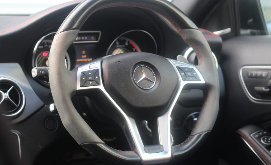 2015 (15) Mercedes-Benz GLA Class 2.0 GLA45 AMG (Premium) Speedshift DCT 4MATIC 5dr
