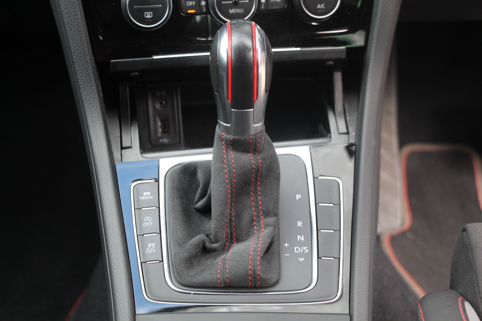 2017 (17) Volkswagen Golf 2.0 TSI BlueMotion Tech GTI Clubsport Edition 40 DSG (s/s) 5dr