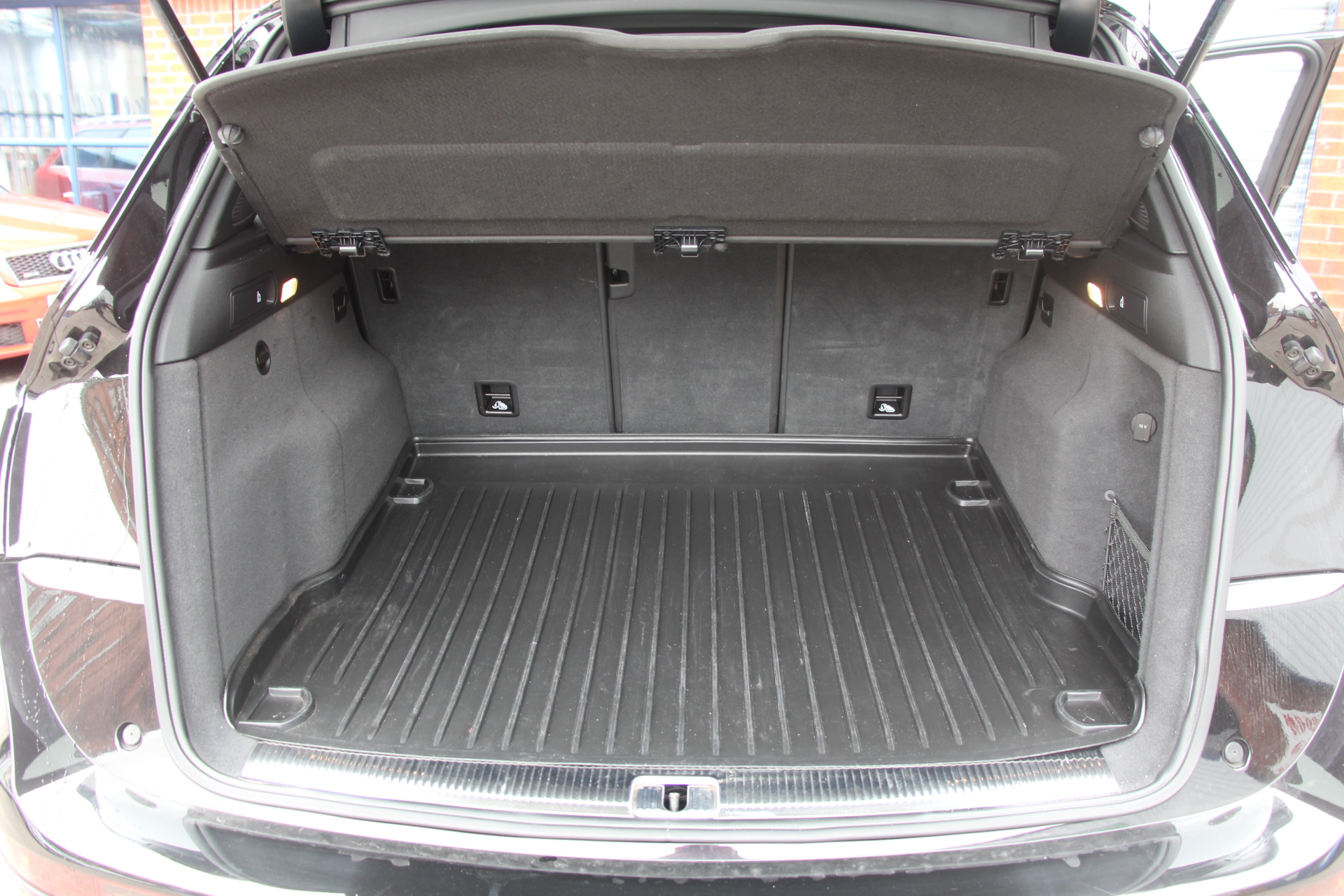 2017 (17) Audi SQ5 3.0 BiTDi Plus Special Edition Tiptronic quattro (s/s) 5dr