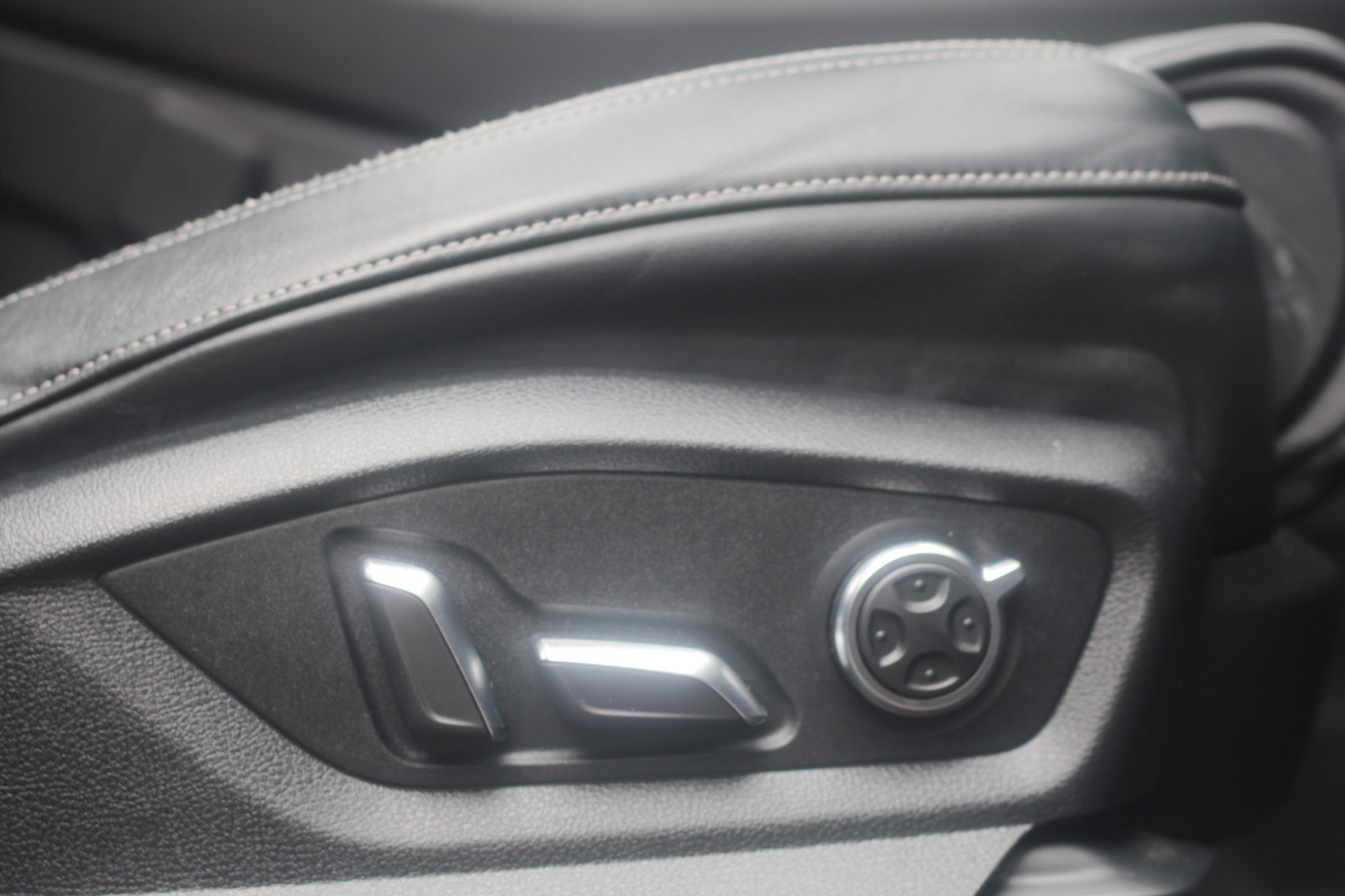 2016 (66) Audi SQ7 4.0 TDI V8 Tiptronic quattro (s/s) 5dr