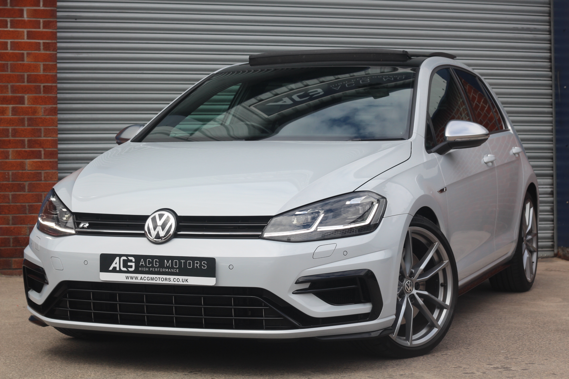 2017 (67) Volkswagen Golf 2.0 TSI R DSG 4Motion (s/s) 5dr