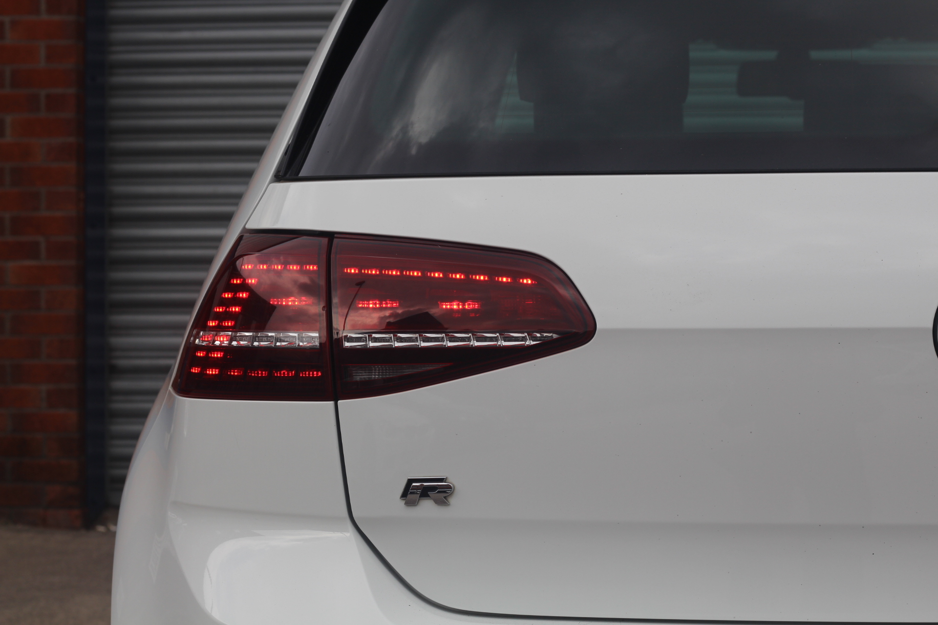 2016 (65) Volkswagen Golf 2.0 TSI BlueMotion Tech R DSG 4MOTION (s/s) 5dr