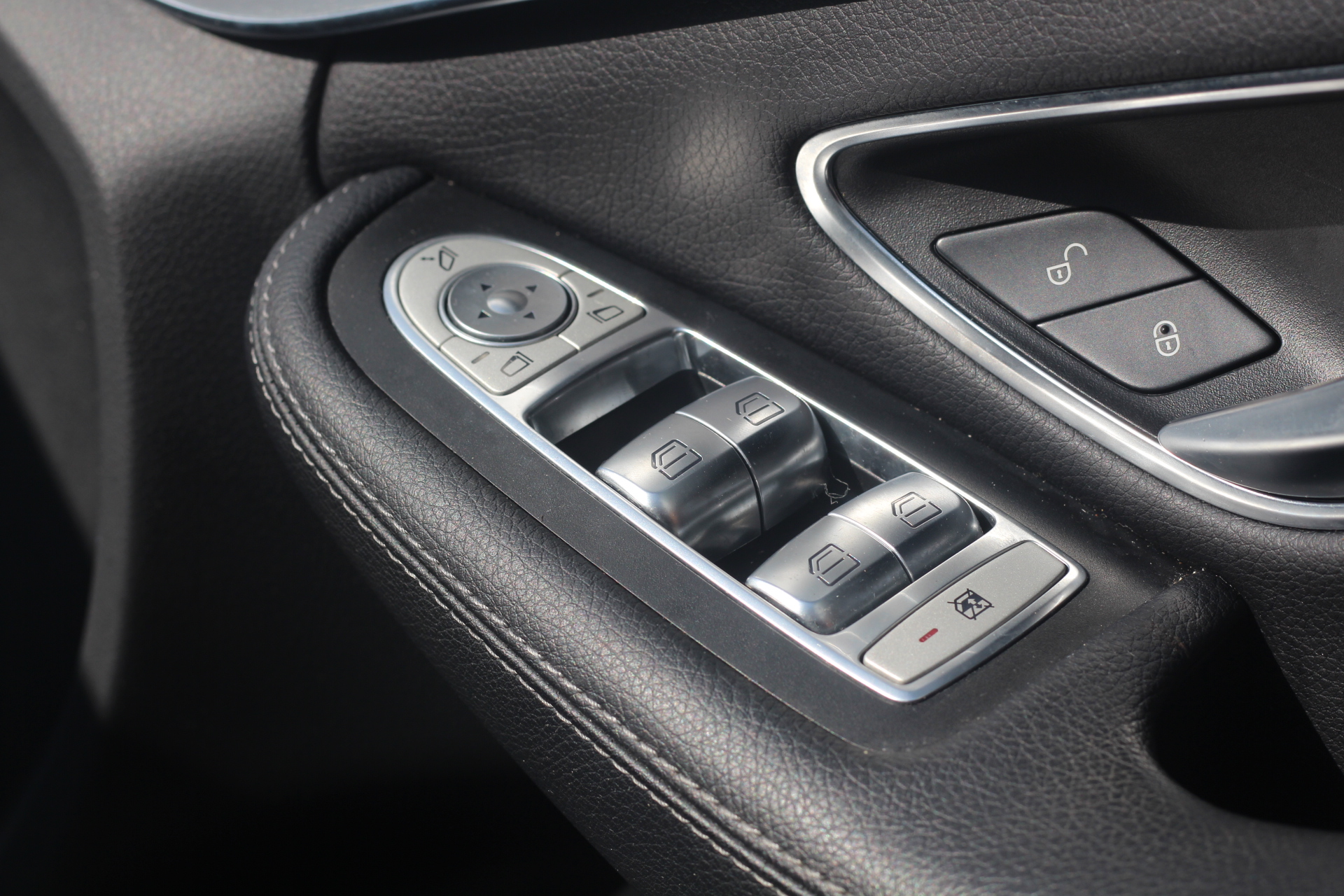 2015 (15) Mercedes-Benz C Class 2.1 C220d AMG Line (Premium Plus) 7G-Tronic+ (s/s) 4dr