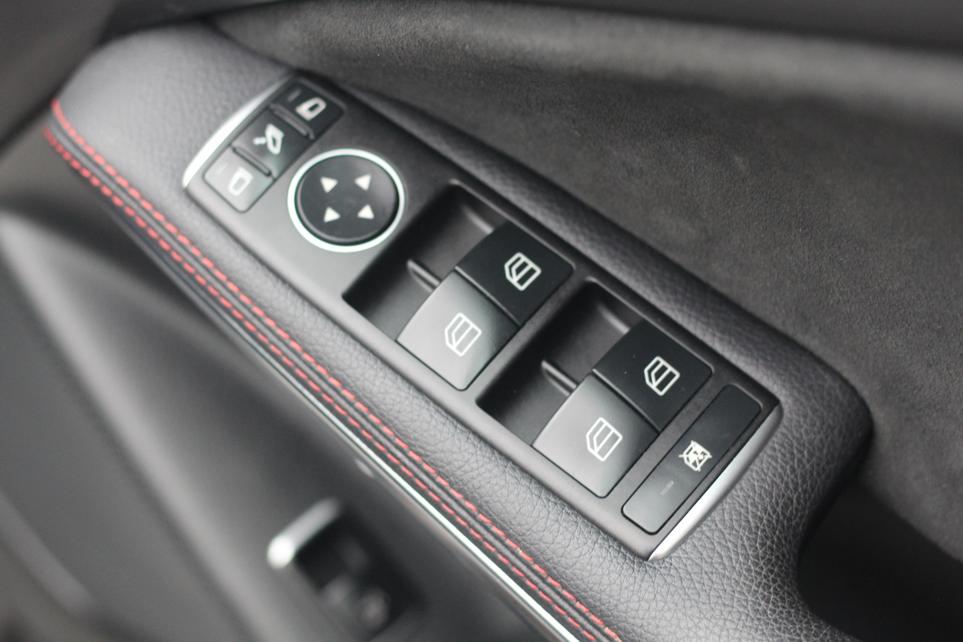 2017 (17) Mercedes-Benz GLA Class 2.0 GLA45 AMG (Premium) SpdS DCT 4MATIC (s/s) 5dr