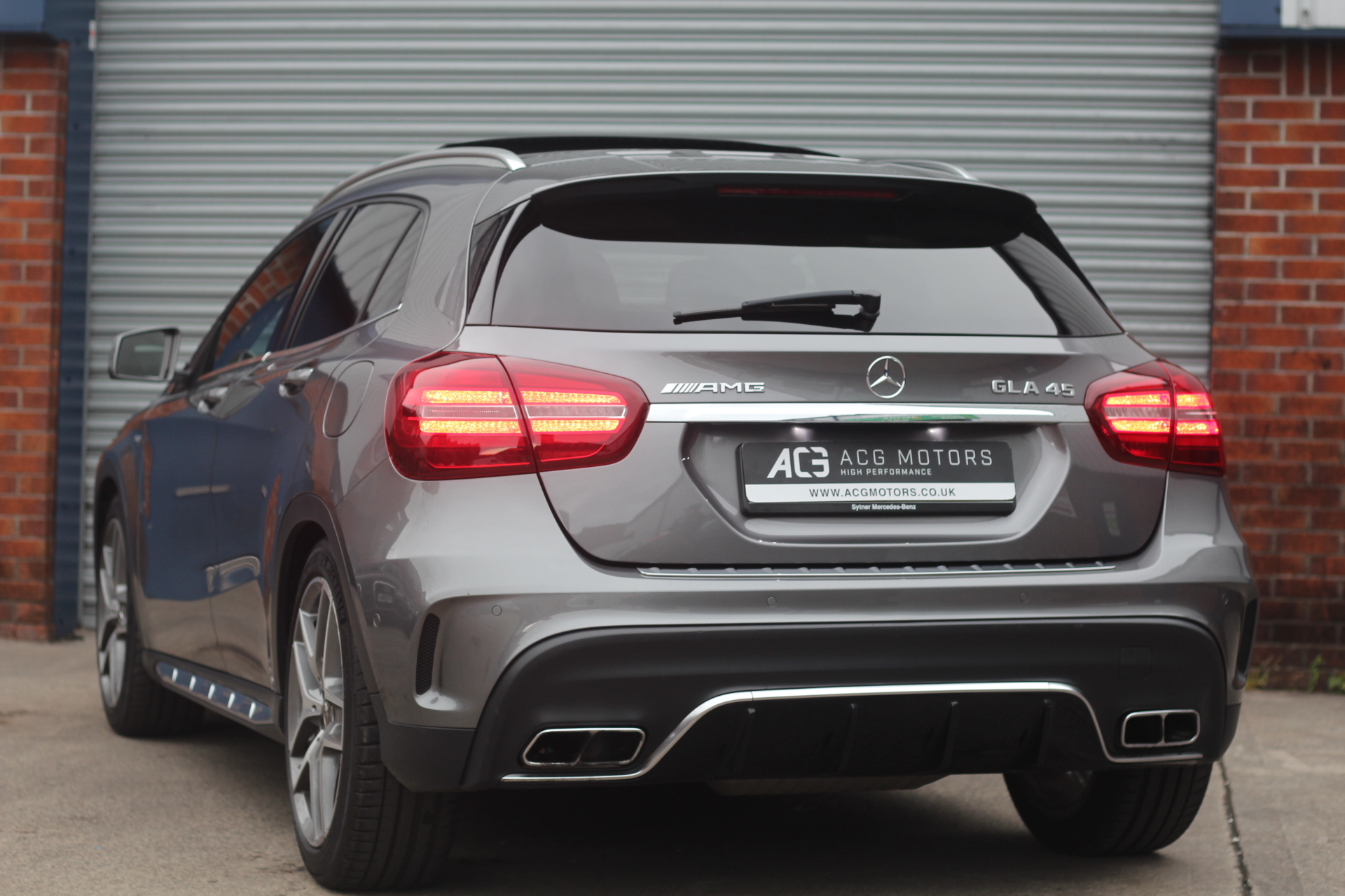 2017 (17) Mercedes-Benz GLA Class 2.0 GLA45 AMG (Premium) SpdS DCT 4MATIC (s/s) 5dr