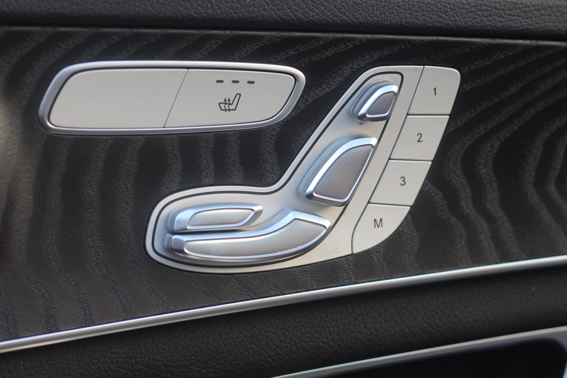 2017 (17) Mercedes-Benz C Class 2.1 C250d AMG Line (Premium Plus) G-Tronic+ (s/s) 4dr