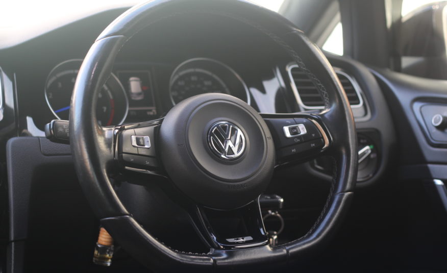 2015 (15) Volkswagen Golf 2.0 TSI BlueMotion Tech R DSG 4MOTION (s/s) 5dr