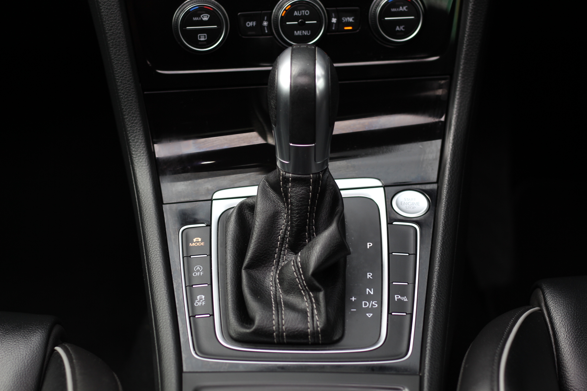 2018 (18) Volkswagen Golf 2.0 TSI R DSG 4Motion (s/s) 5dr