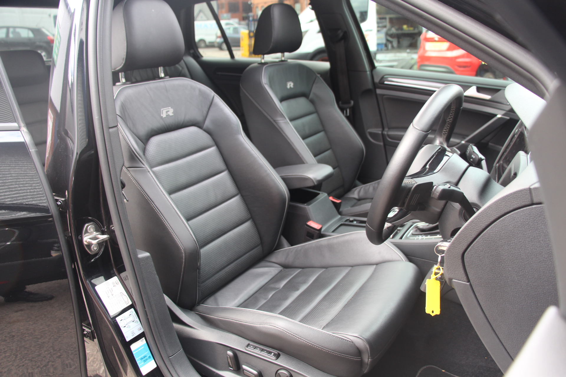 2017 (67) Volkswagen Golf 2.0 TSI BlueMotion Tech R DSG 4Motion (s/s) 5dr