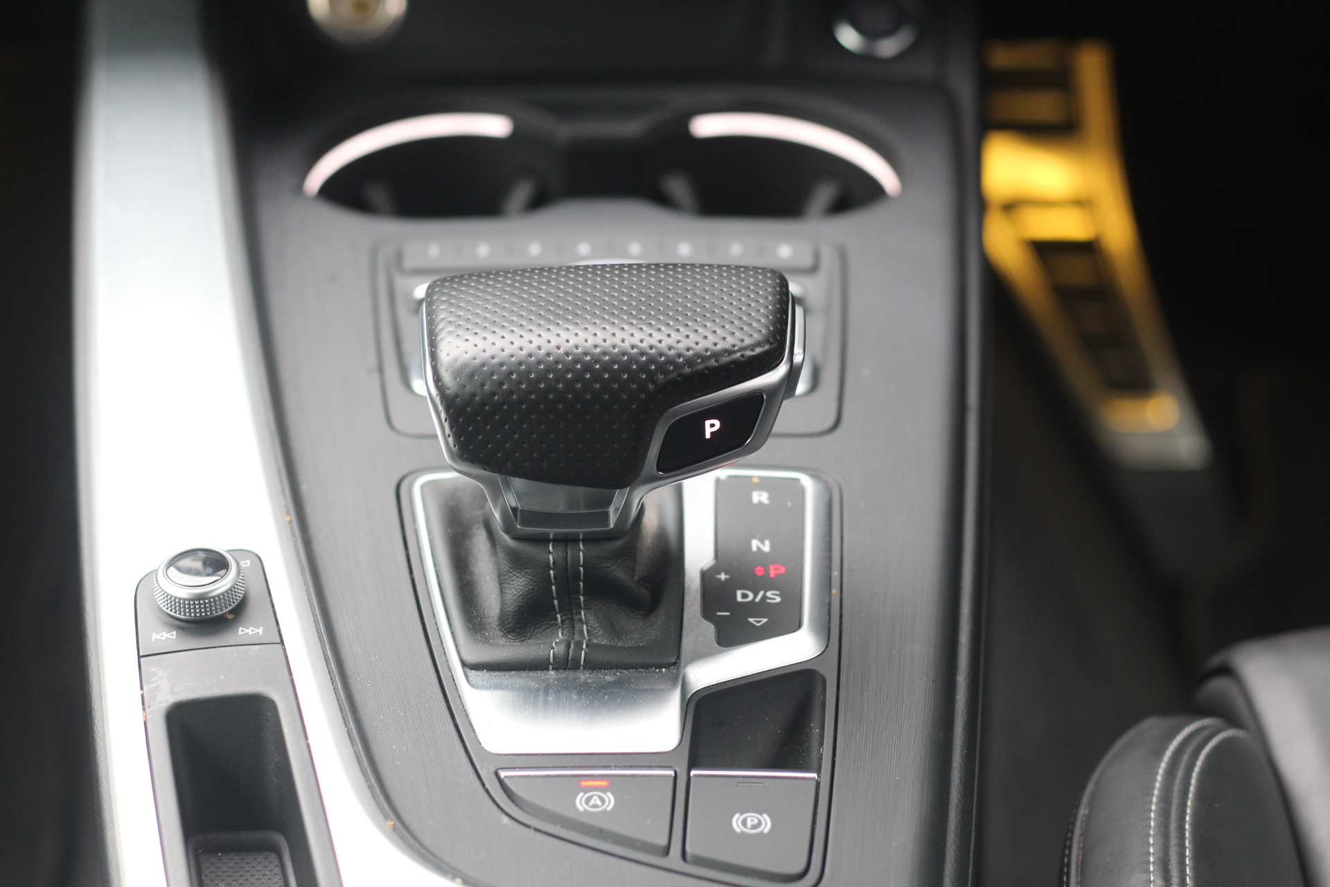 2016 (16) Audi A4 Avant 2.0 TFSI S line Avant S Tronic quattro (s/s) 5dr