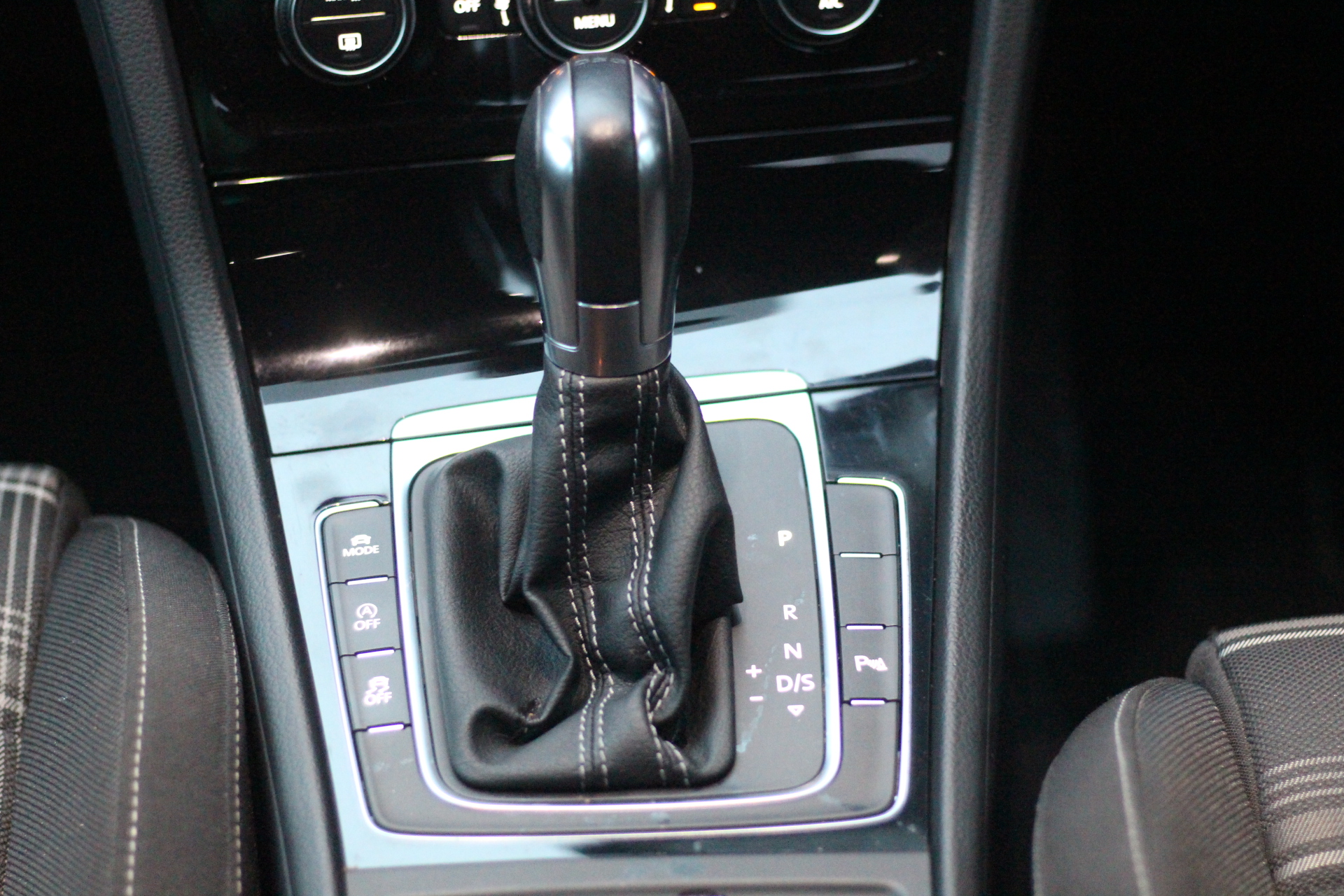 2017 (17) Volkswagen Golf 2.0 TDI BlueMotion Tech GTD DSG (s/s) 5dr