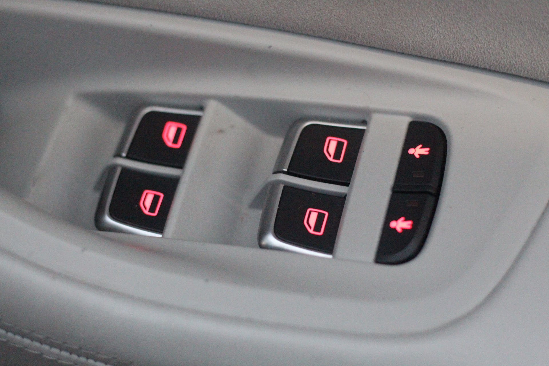 2017 (17) Audi RS6 Avant 4.0 TFSI V8 Performance Avant Tiptronic quattro (s/s) 5dr