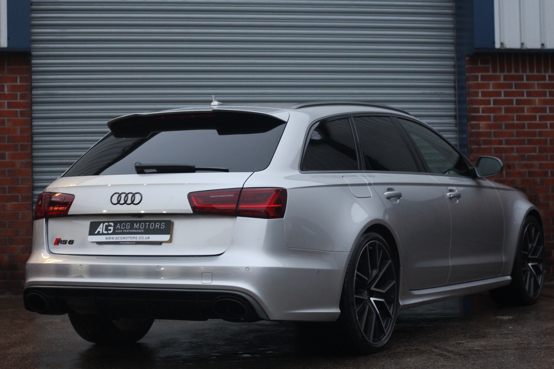 2017 (17) Audi RS6 Avant 4.0 TFSI V8 Performance Avant Tiptronic quattro (s/s) 5dr