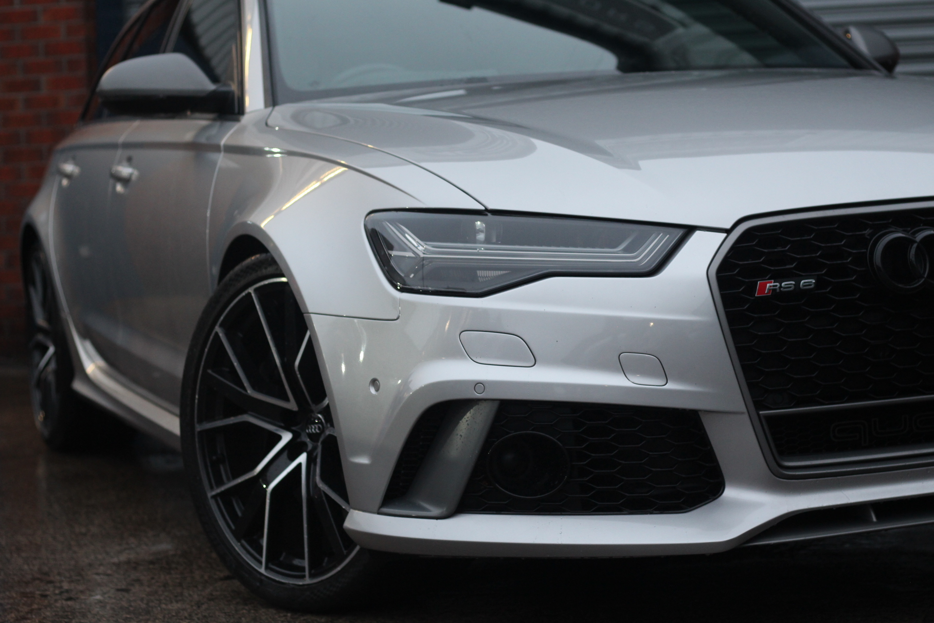 2017 (17) Audi RS6 Avant 4.0 TFSI V8 Performance Avant Tiptronic quattro (s/s) 5dr