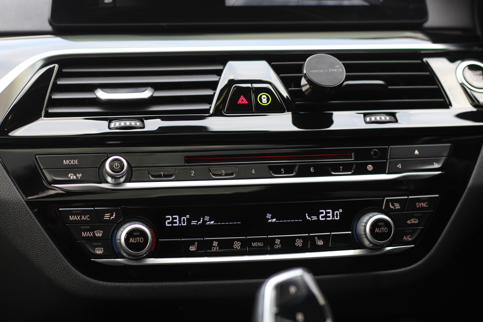 2017 (67) BMW 5 Series 3.0 530d M Sport Touring Auto xDrive (s/s) 5dr