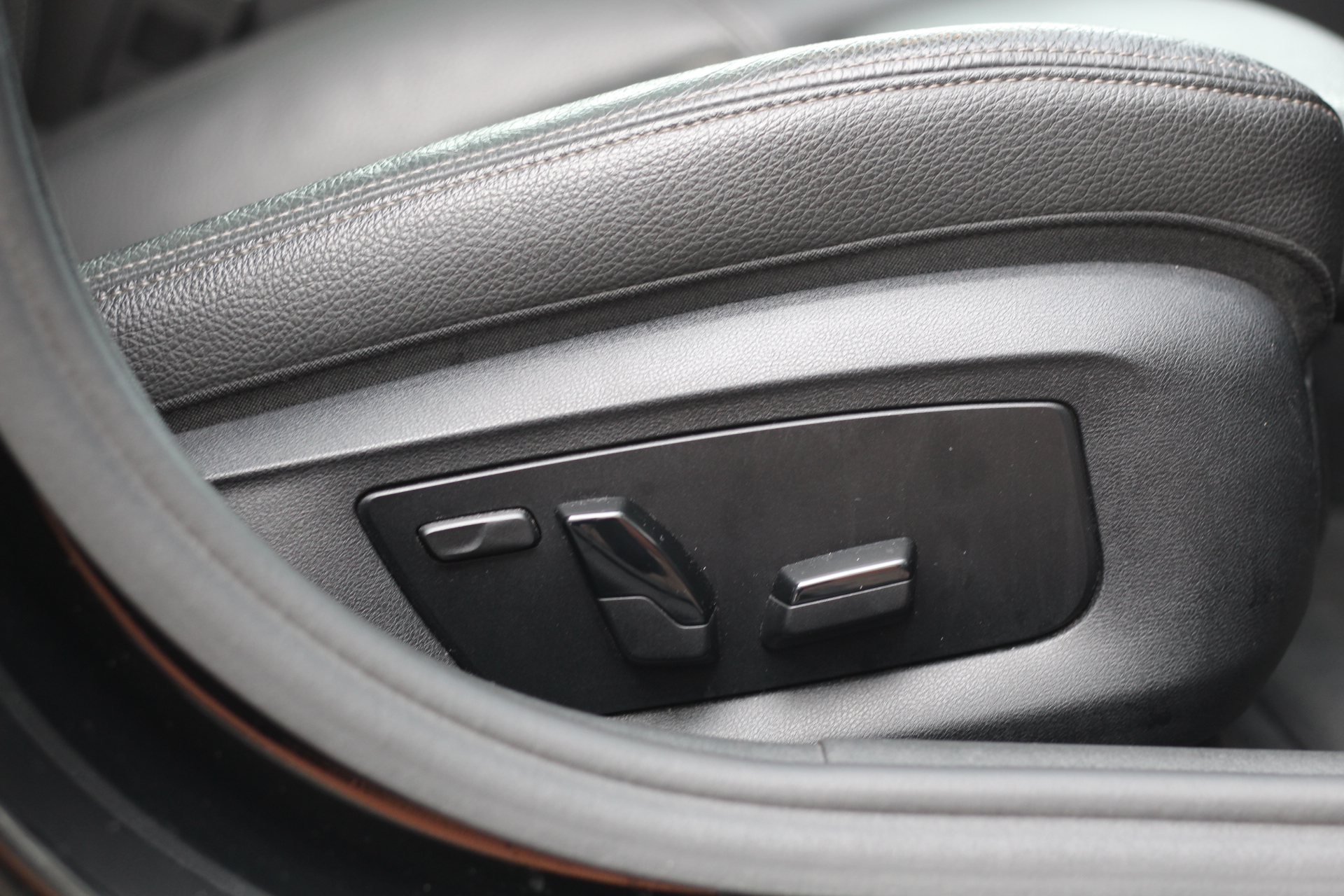 2017 (67) BMW 5 Series 3.0 530d M Sport Touring Auto xDrive (s/s) 5dr