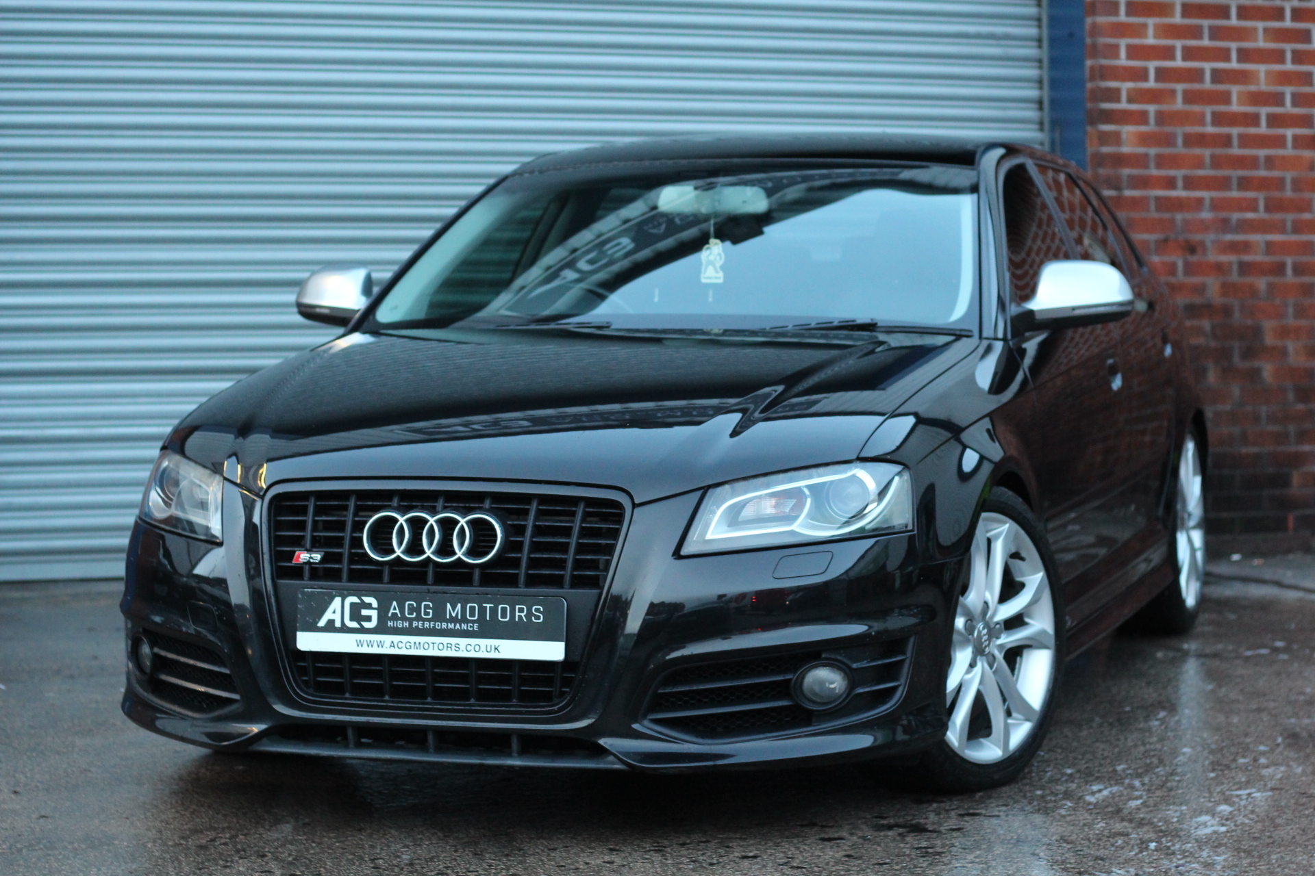 2010 (10) Audi S3 2.0 TFSI Black Edition Sportback S Tronic quattro 5dr
