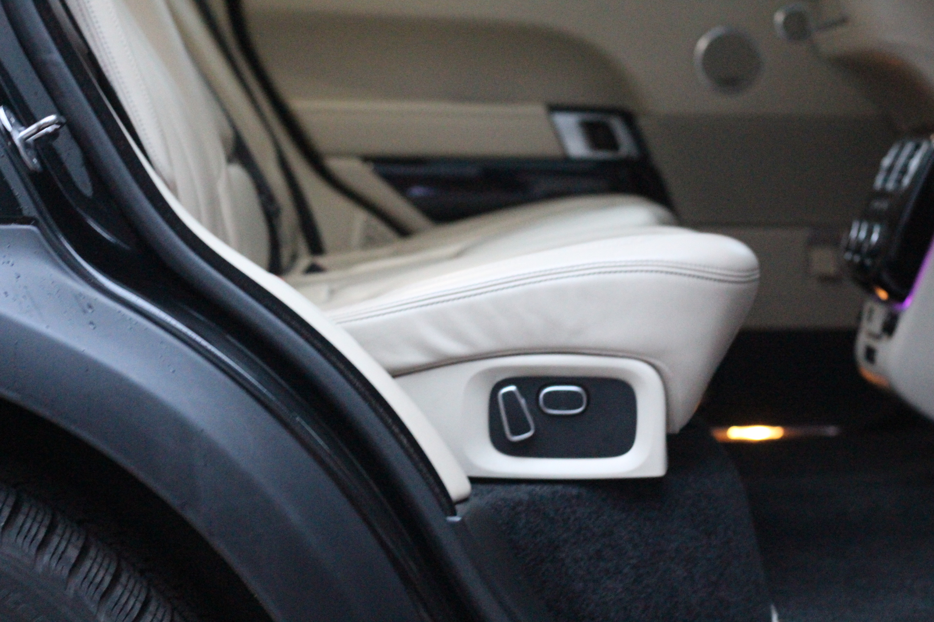 2014 (14) Land Rover Range Rover 4.4 SD V8 Autobiography Auto 4WD 5dr LWB