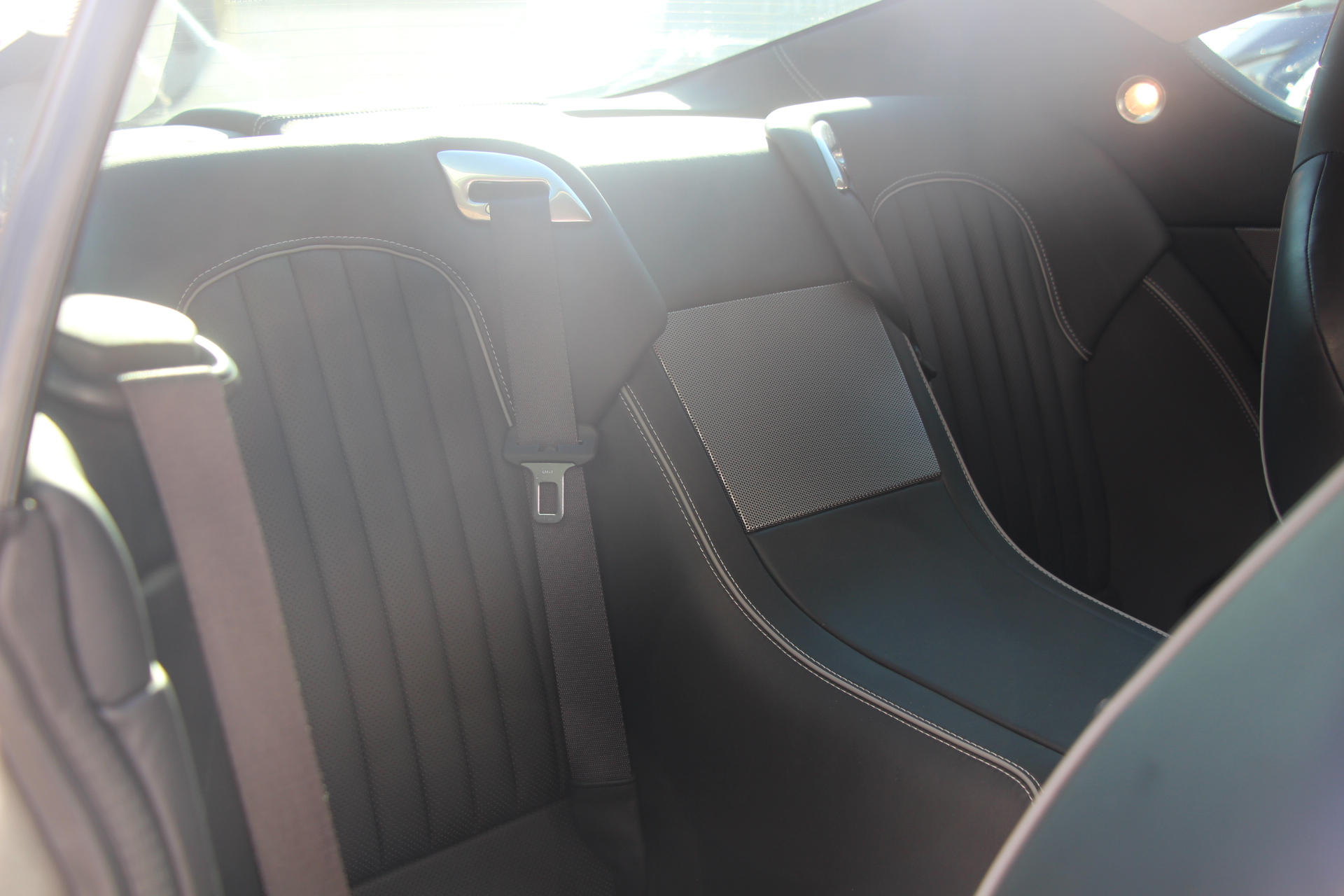 2016 (16) Aston Martin DB9 5.9 GT Touchtronic II 2dr