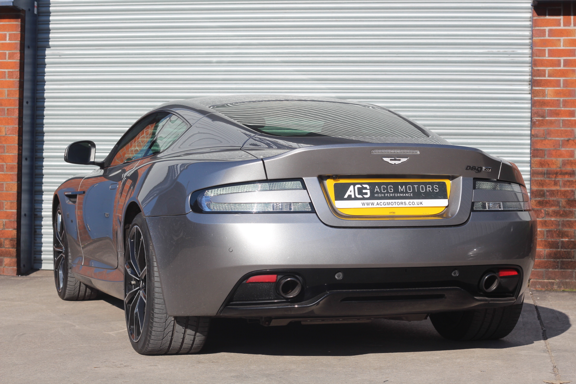 2016 (16) Aston Martin DB9 5.9 GT Touchtronic II 2dr
