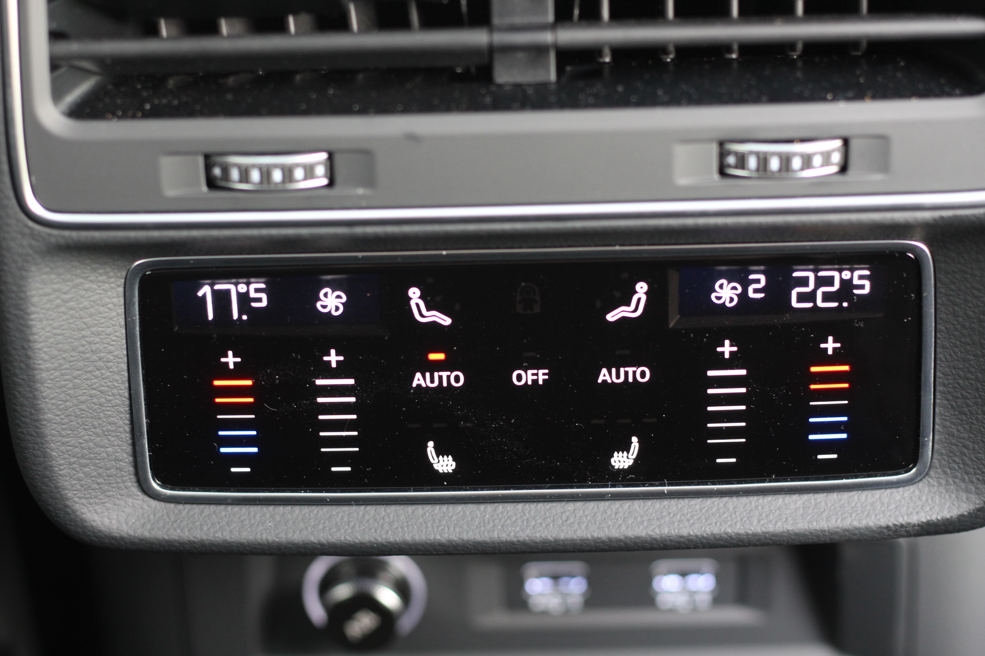 2020 (20) Audi RSQ8 4.0 TFSI V8 Vorsprung Tiptronic quattro (s/s) 5dr