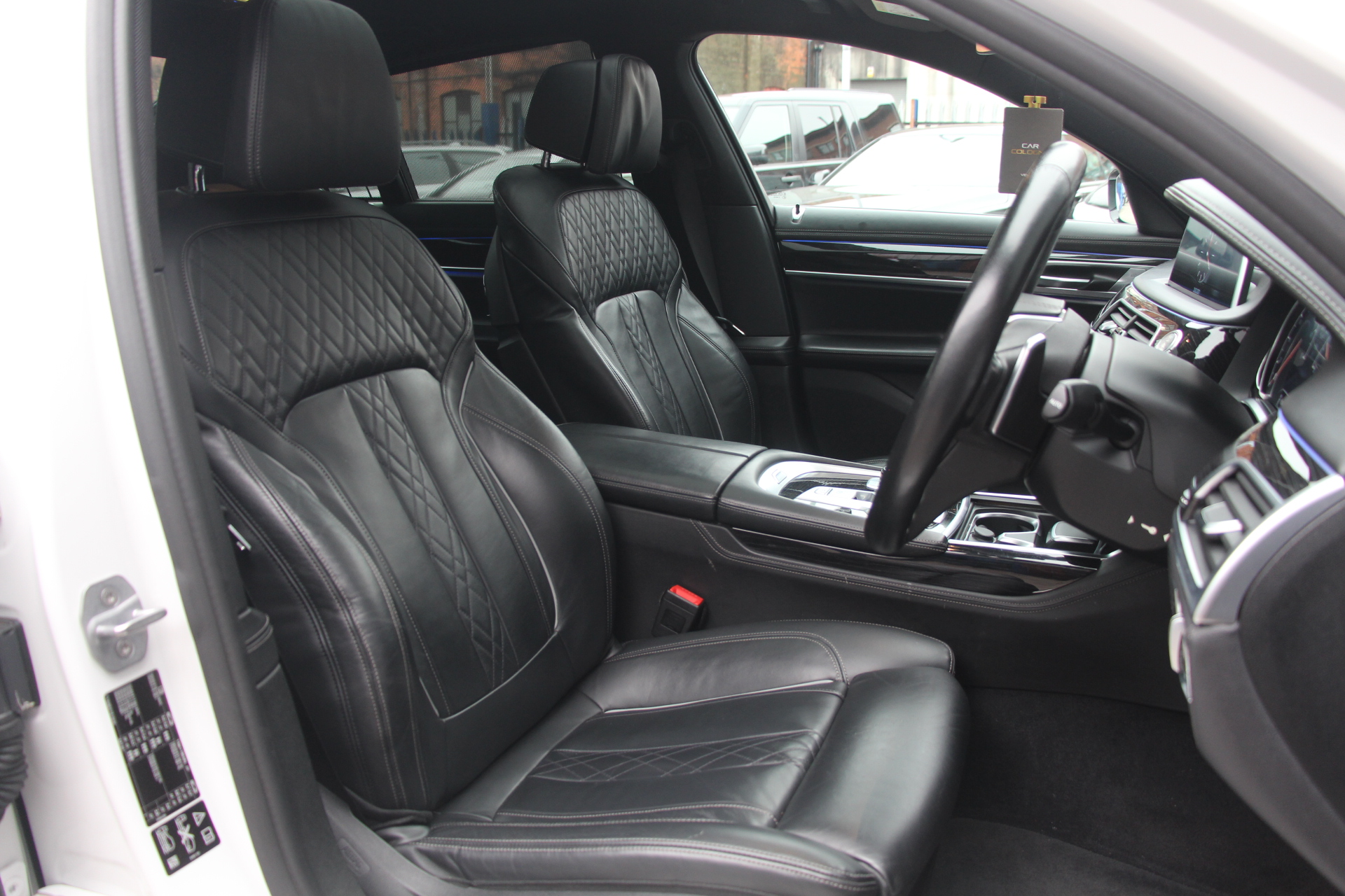 2016 (65) BMW 7 Series 3.0 730d M Sport Auto xDrive (s/s) 4dr