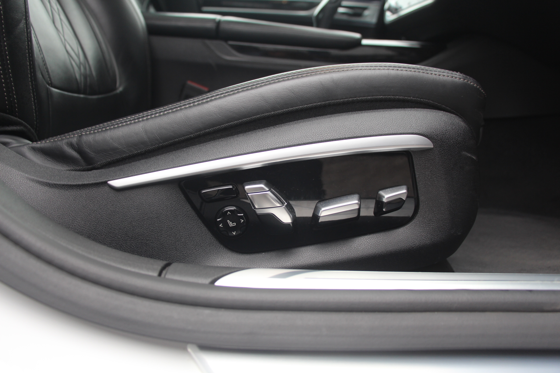 2016 (65) BMW 7 Series 3.0 730d M Sport Auto xDrive (s/s) 4dr