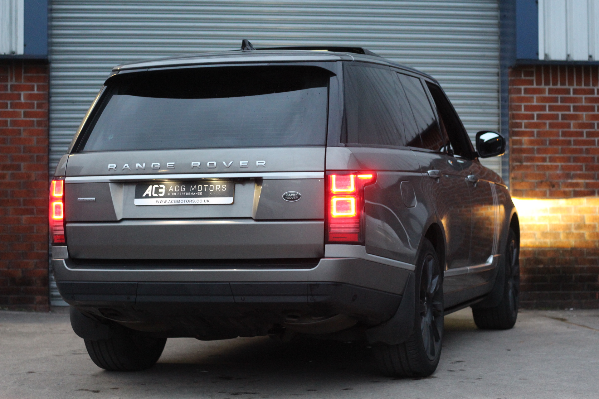 2017 (17) Land Rover Range Rover 4.4 SD V8 Autobiography Auto 4WD (s/s) 5dr