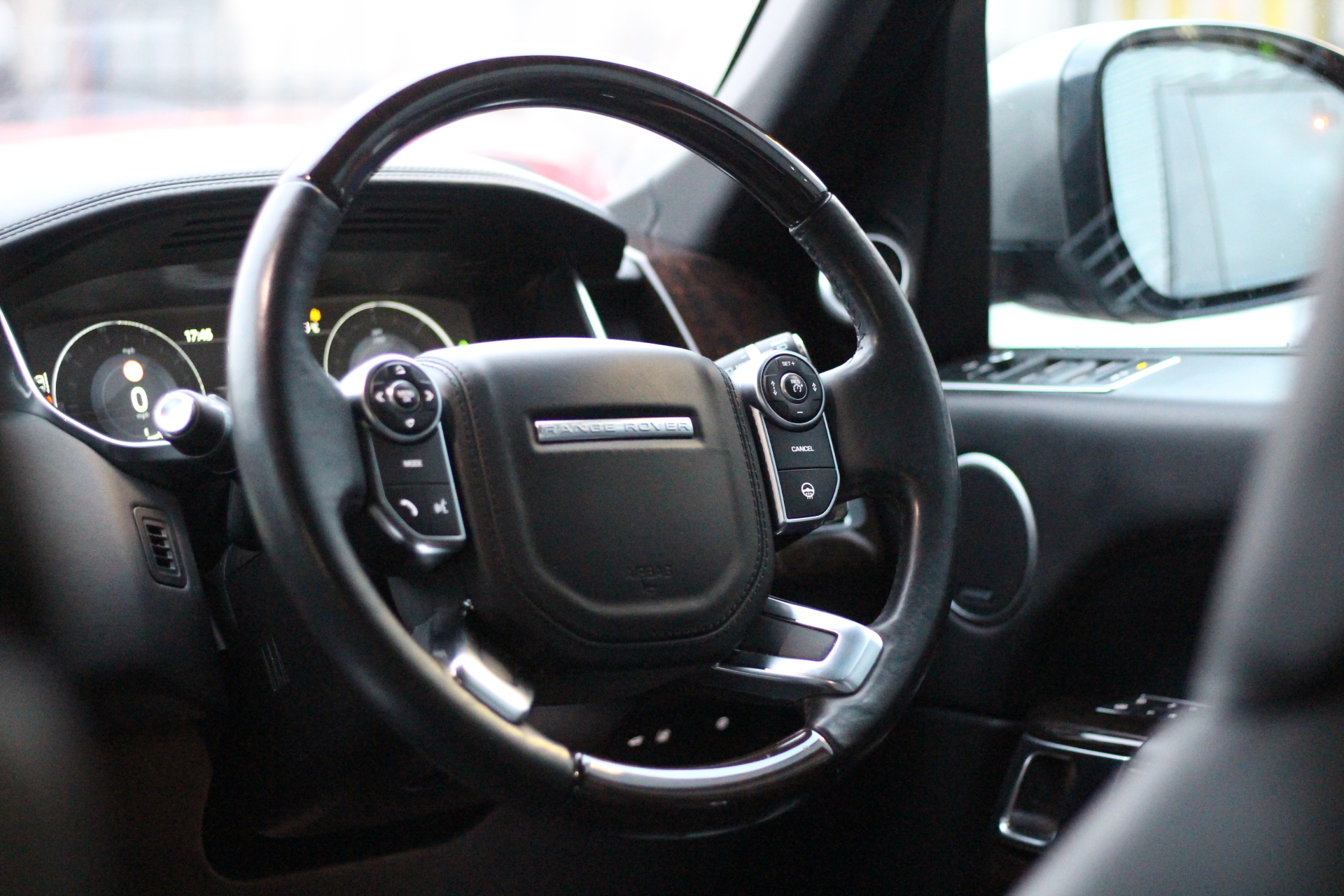 2017 (17) Land Rover Range Rover 4.4 SD V8 Autobiography Auto 4WD (s/s) 5dr
