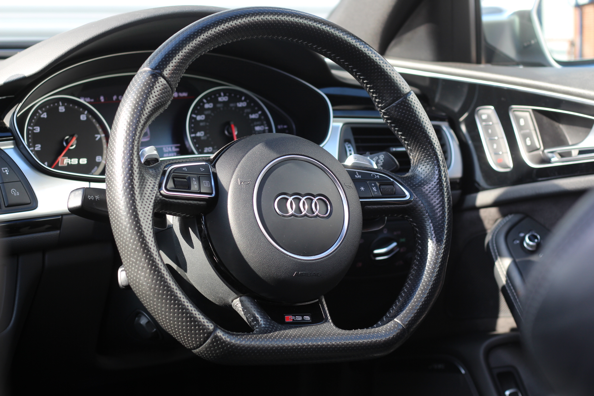 2015 (65) Audi RS6 Avant 4.0 TFSI V8 Avant Tiptronic quattro (s/s) 5dr