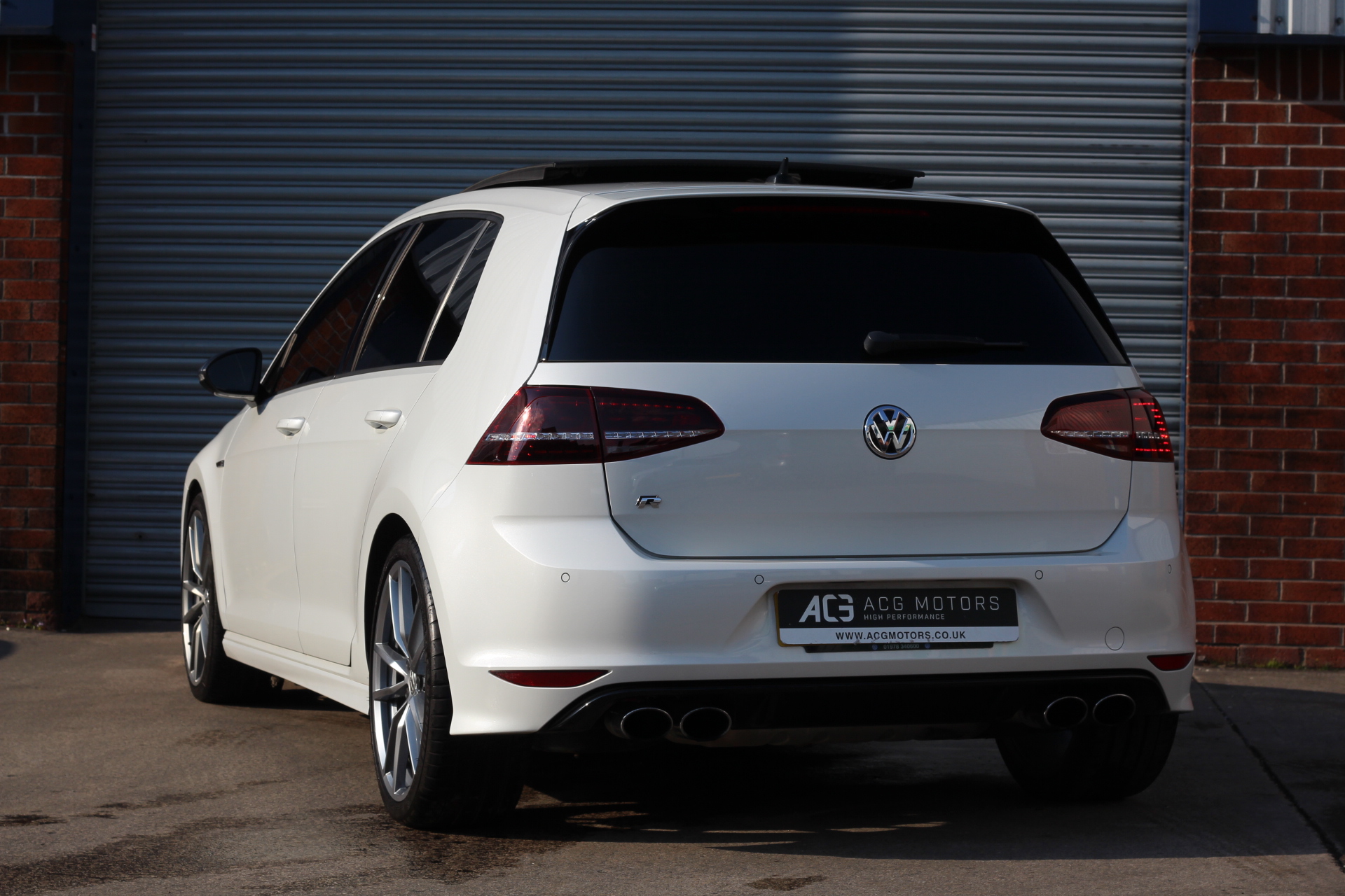 2016 (16) Volkswagen Golf 2.0 TSI BlueMotion Tech R DSG 4MOTION (s/s) 5dr