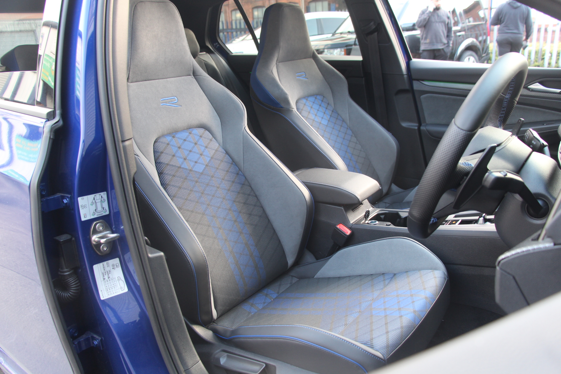 2020 (70) Volkswagen Golf 2.0 TSI R DSG 4Motion (s/s) 5dr