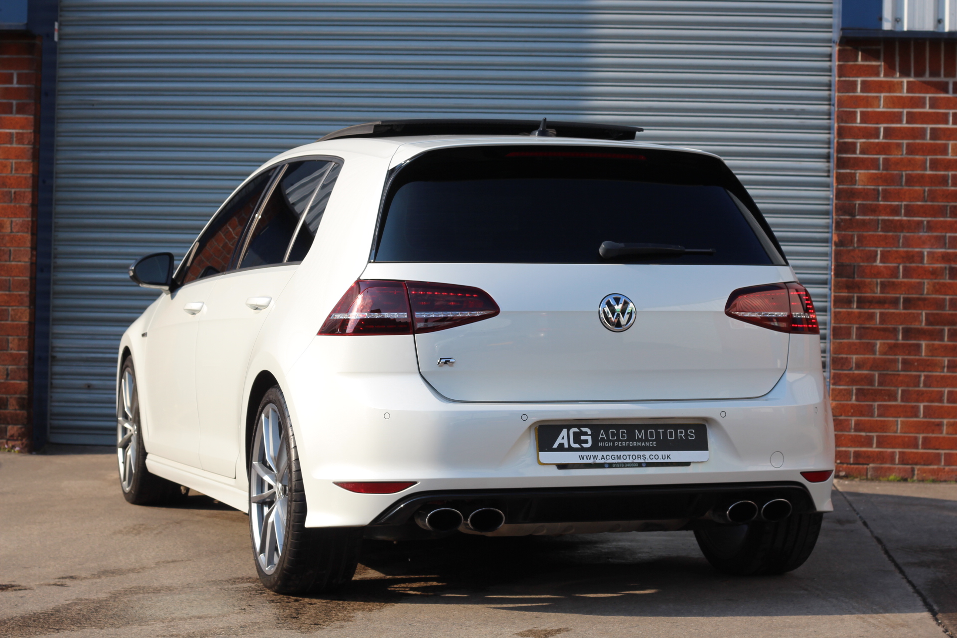 2016 (16) Volkswagen Golf 2.0 TSI BlueMotion Tech R DSG 4MOTION (s/s) 5dr