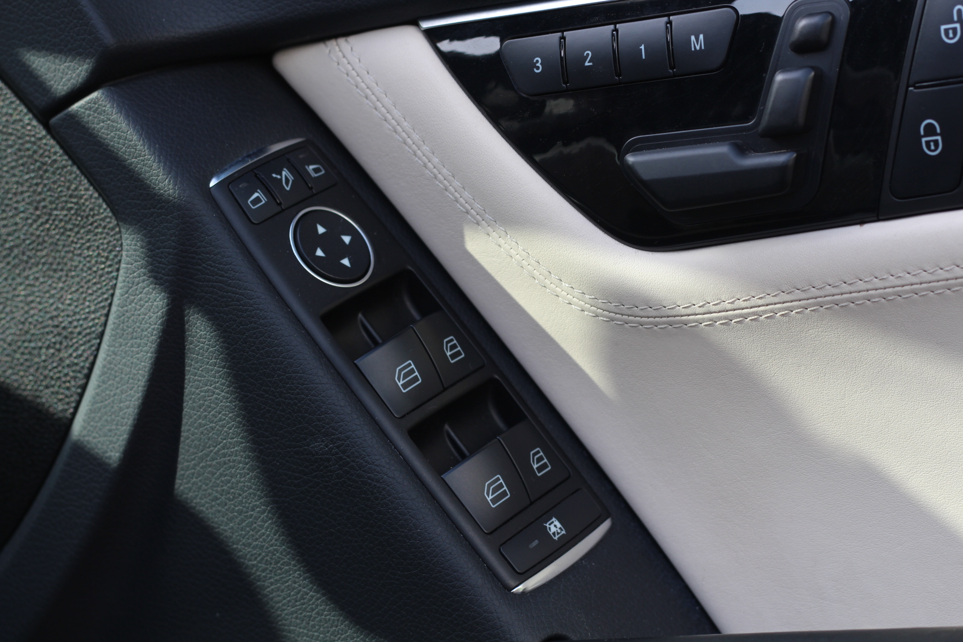 2013 (13) Mercedes-Benz C Class 6.3 C63 AMG MCT 7S 5dr (COMAND)