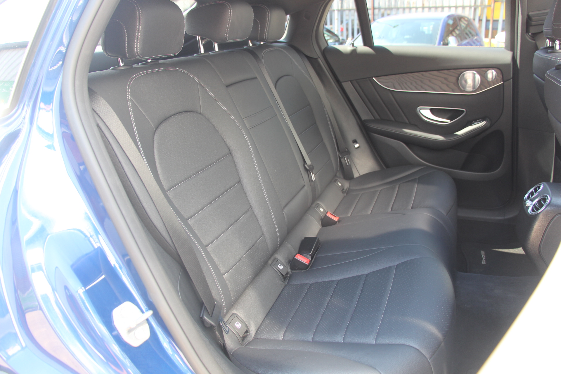 2017 (17) Mercedes-Benz GLC Class 3.0 GLC350d V6 AMG Line (Premium Plus) G-Tronic 4MATIC (s/s) 5dr