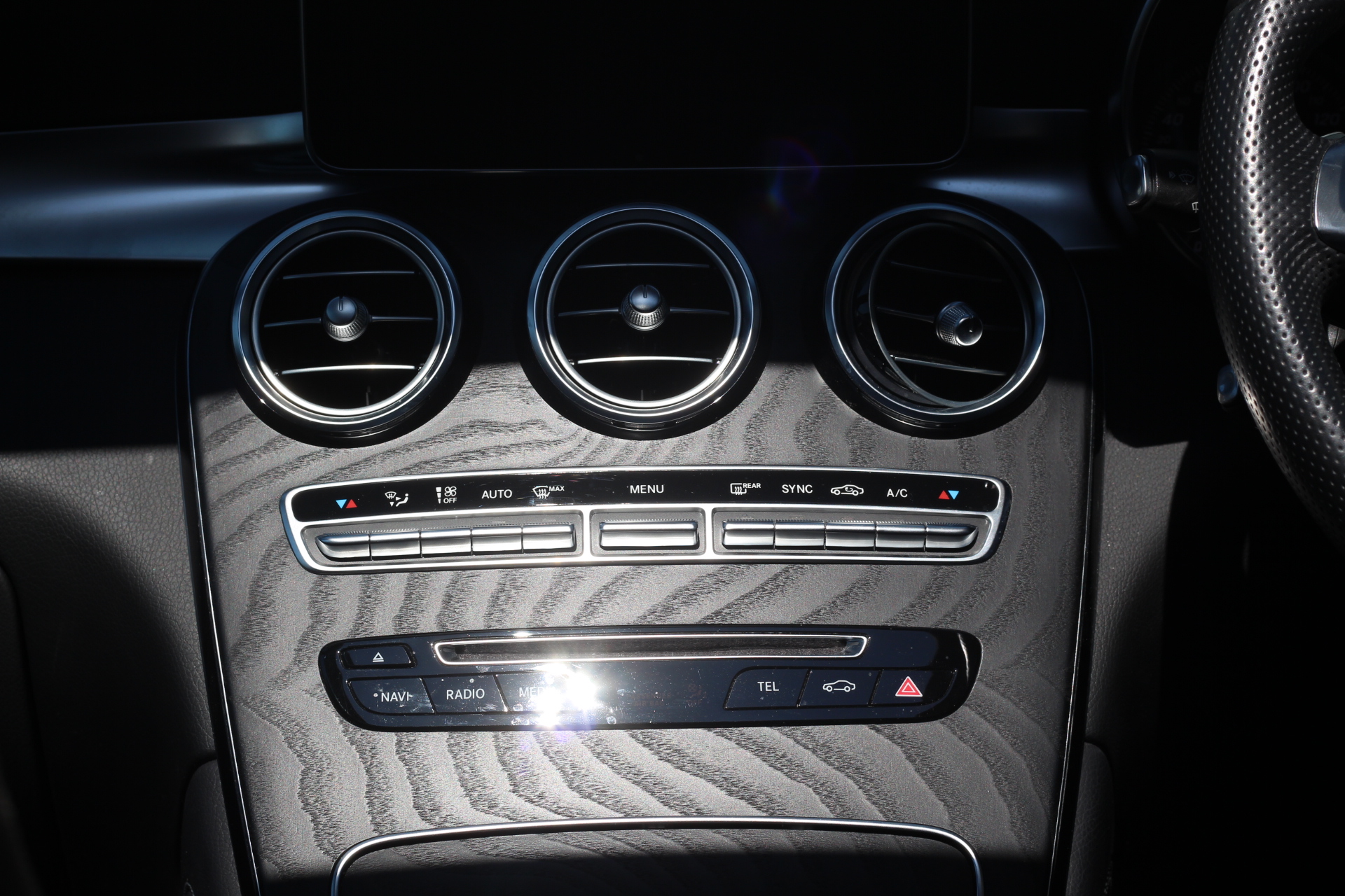 2017 (17) Mercedes-Benz GLC Class 3.0 GLC350d V6 AMG Line (Premium Plus) G-Tronic 4MATIC (s/s) 5dr