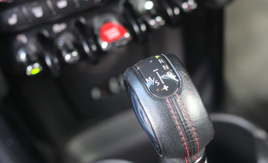 2015 (15) MINI Hatch 2.0 John Cooper Works Auto (s/s) 3dr