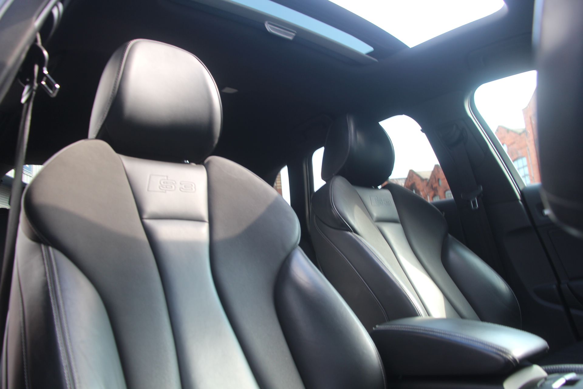 2016 (16) Audi S3 2.0 TFSI Sportback quattro 5dr (Nav)