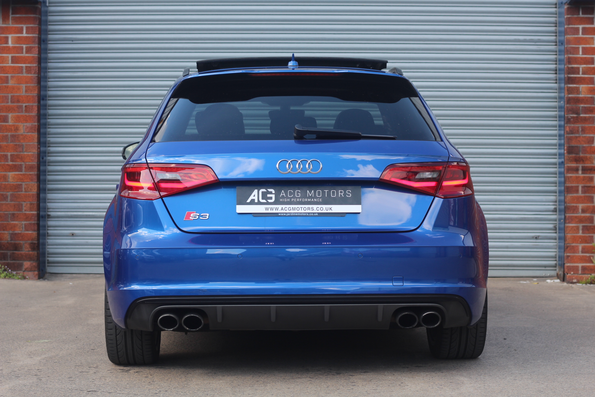 2016 (16) Audi S3 2.0 TFSI Sportback quattro 5dr (Nav)